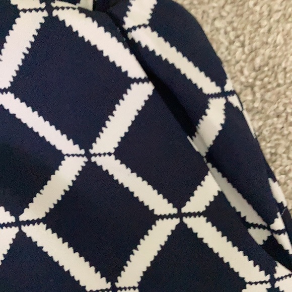 Mine Navy and White Shorts - Picture 5 of 6